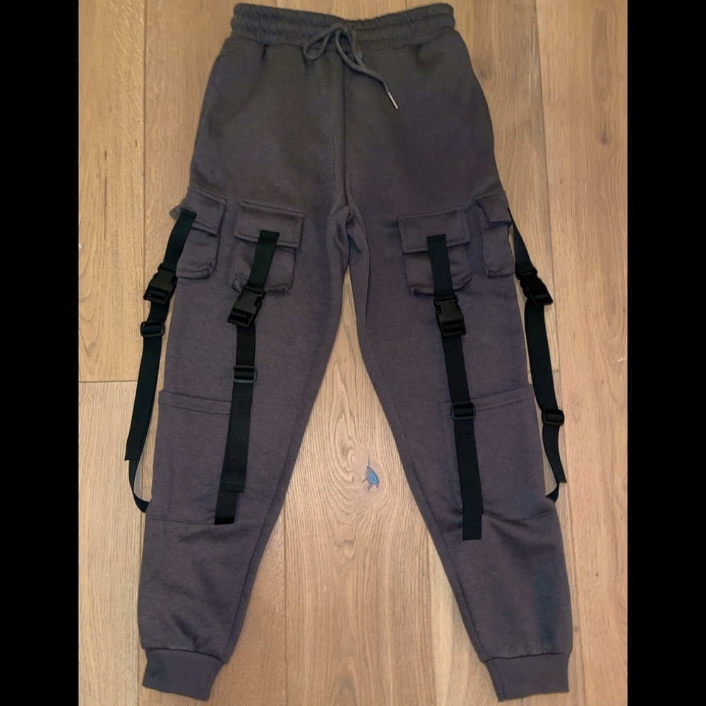 NWOT charcoal grey utility fashion joggers